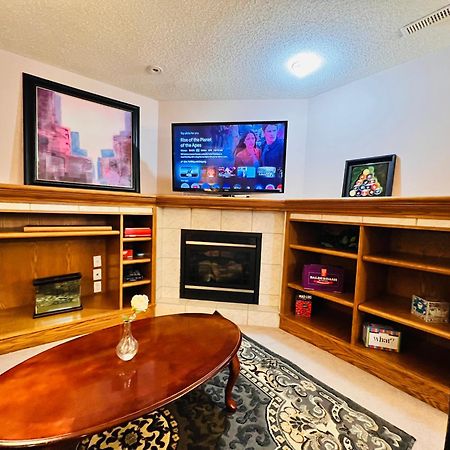 A Classic Homely Basement Suite! Chestermere Exteriér fotografie