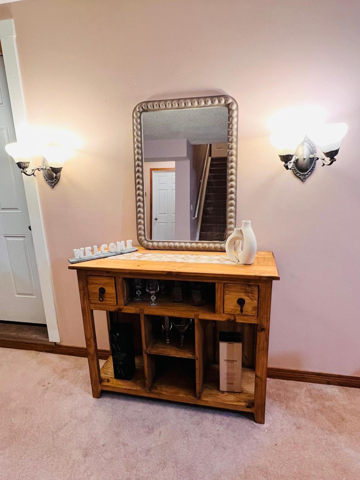 A Classic Homely Basement Suite! Chestermere Exteriér fotografie